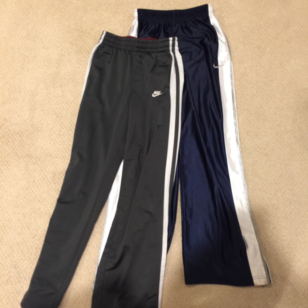 ✅ NIKE track pants lot ✅